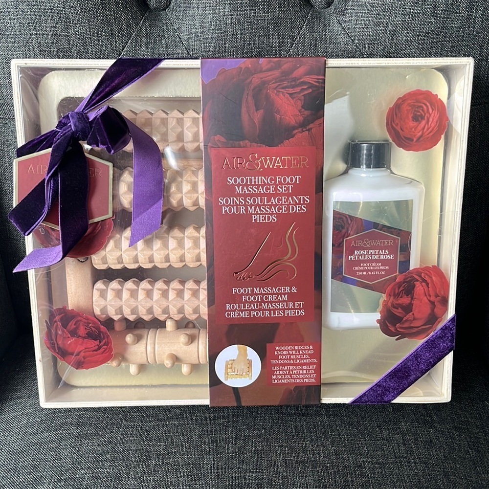New in box soothing foot massage set